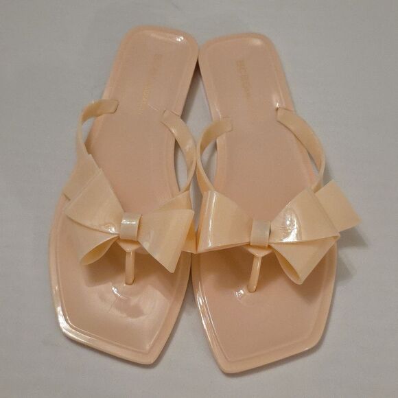 BRAND NEW GCBGENERATION  LIMA BOWNOT DESIGN SLIP ON SANDALS - Picture 2 of 16